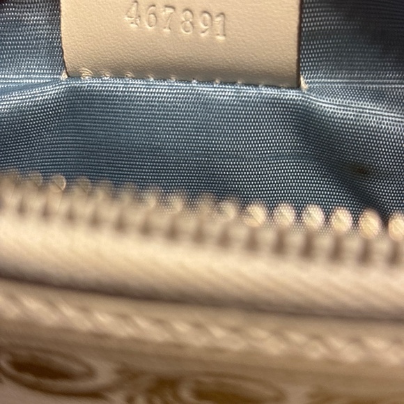 Gucci Purse - Picture 6 of 6